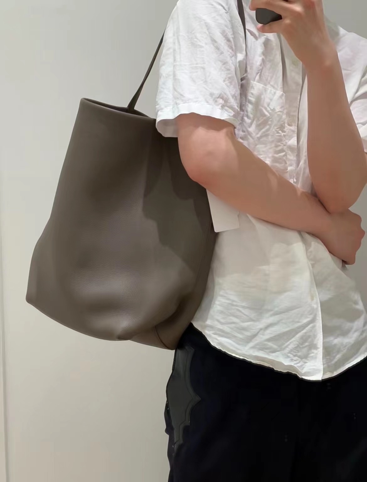 Cowhide Autumn Winter Bag: Dur - Women Bags Dkny のレビューと価格