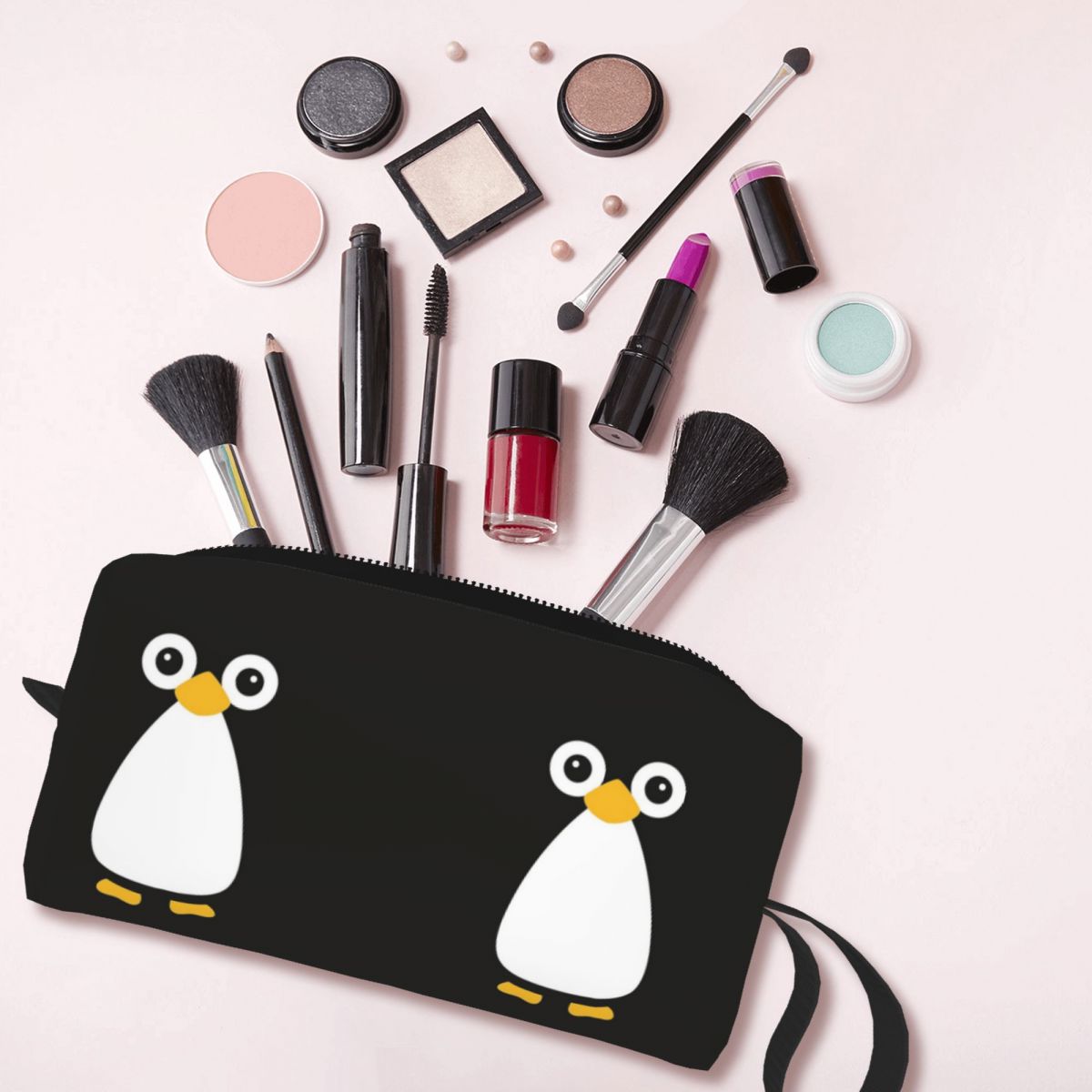 Cute Vector Penguin Pencil Cas - Women Bags Vector のレビューと価格