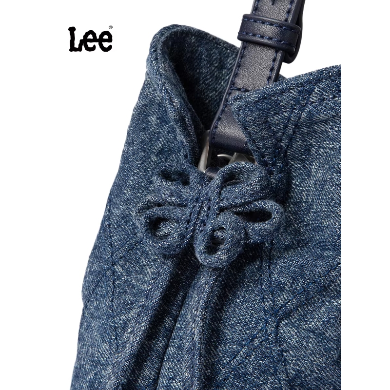 LEE Chinese Knot Denim Blue Wo - Women Bags In Trend のレビューと価格
